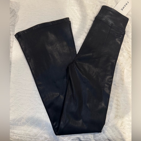 Frame - Jet Set Flare in Noir Coated jeans - Picture 8 of 8